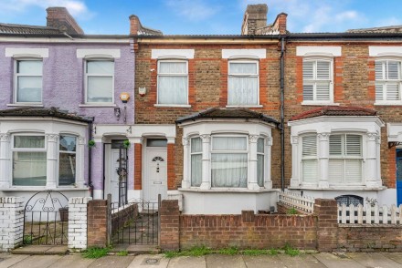 Denton Road, Edmonton, N18