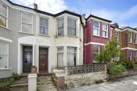 Montague Road, London, N8