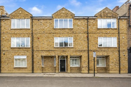 Mount Pleasant Crescent, Stroud Green, N4