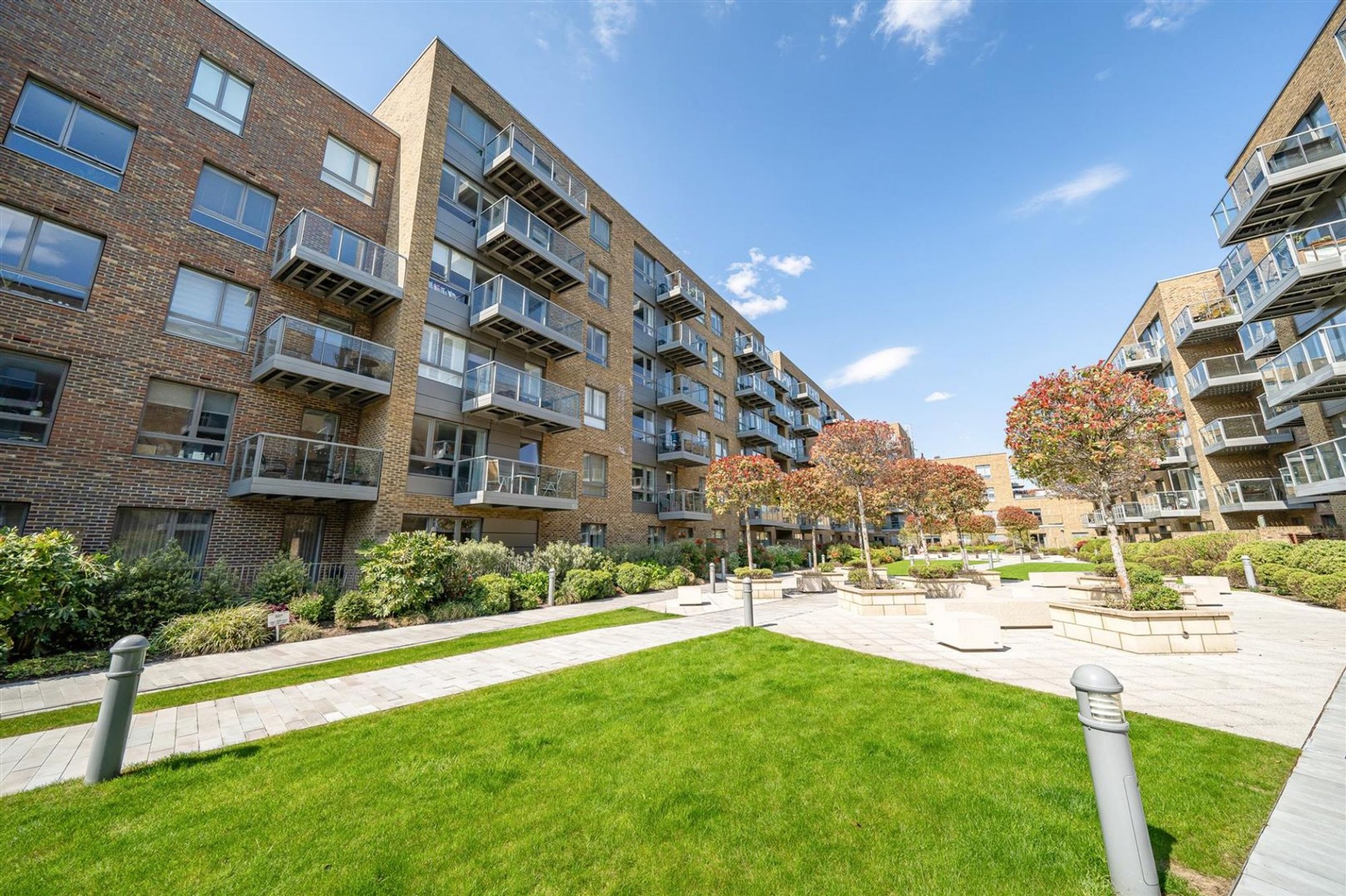 Images for Basset Court, Smithfield Square, Hornsey, N8 EAID:1132008958 BID:8c4454de-783b-4cd1-a3cf-c2e1efcf5c25