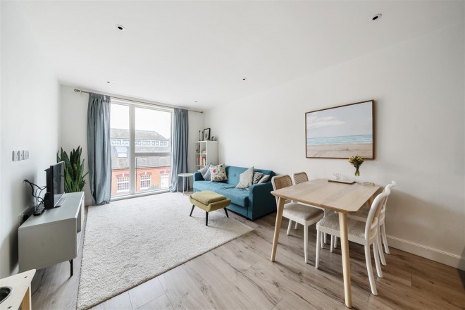 Images for Purser Court, Smithfield Square, Hornsey, N8 EAID:philipalexanderapi BID:1