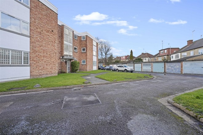 Images for Pymmes Green Road, New Southgate, N11 EAID:philipalexanderapi BID:1