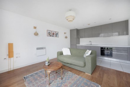 Kinnear Apartments, New River Village, Hornsey, N8