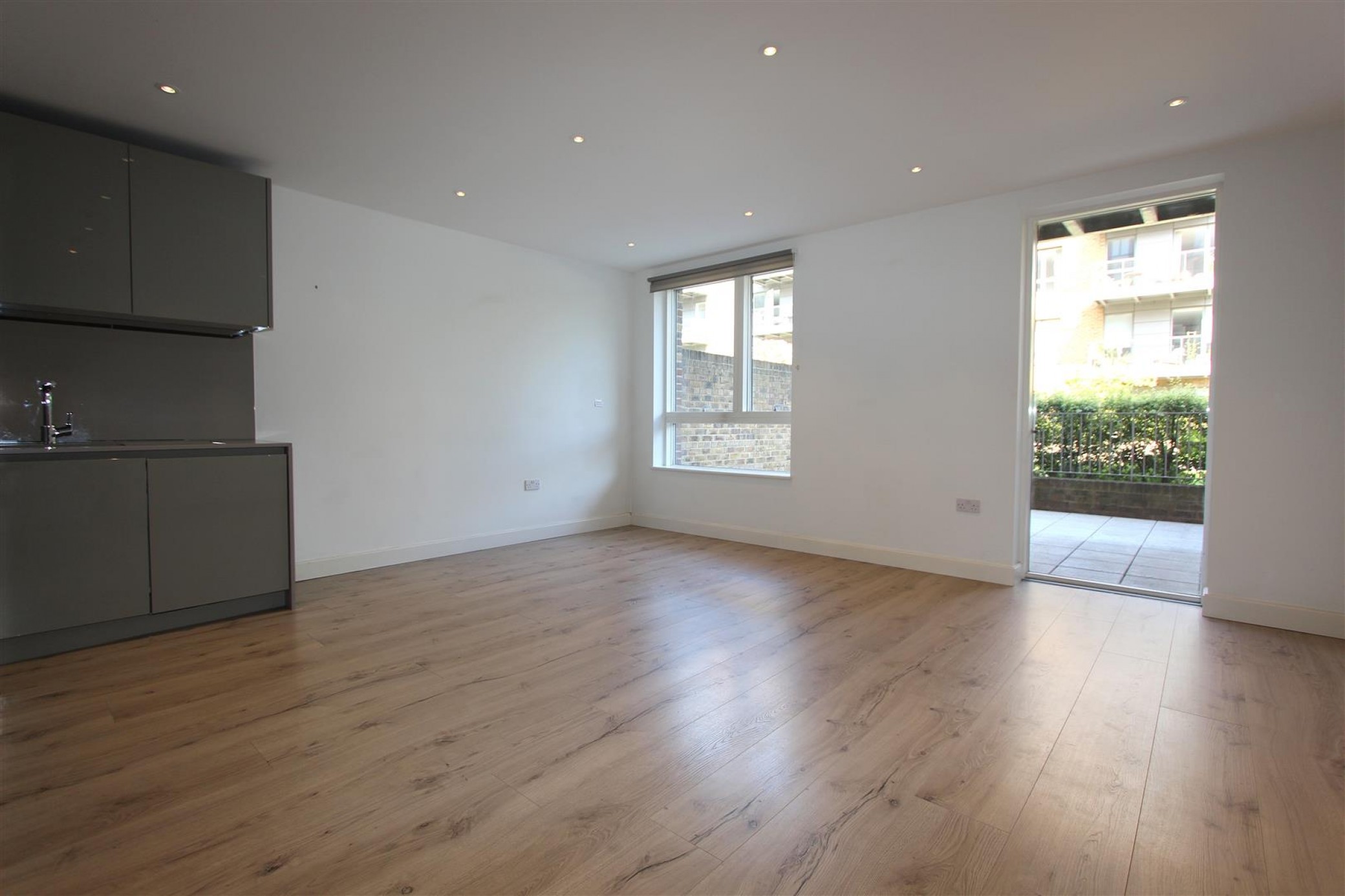 Images for Purser Court, Smithfield Square, Hornsey, N8 EAID:philipalexanderapi BID:1