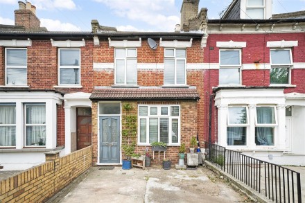 Granville Road, Wood Green, N22