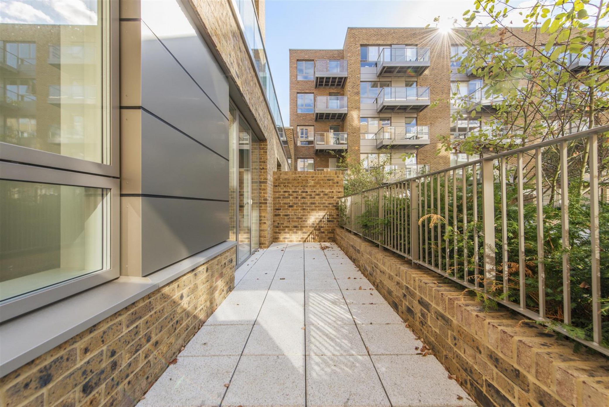 Images for Lang Court, Smithfield Square, Hornsey, N8 EAID:philipalexanderapi BID:1