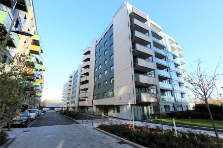 Egret Heights, Hale Village, N17