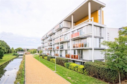 Fyfe House, New River Village, Hornsey, N8