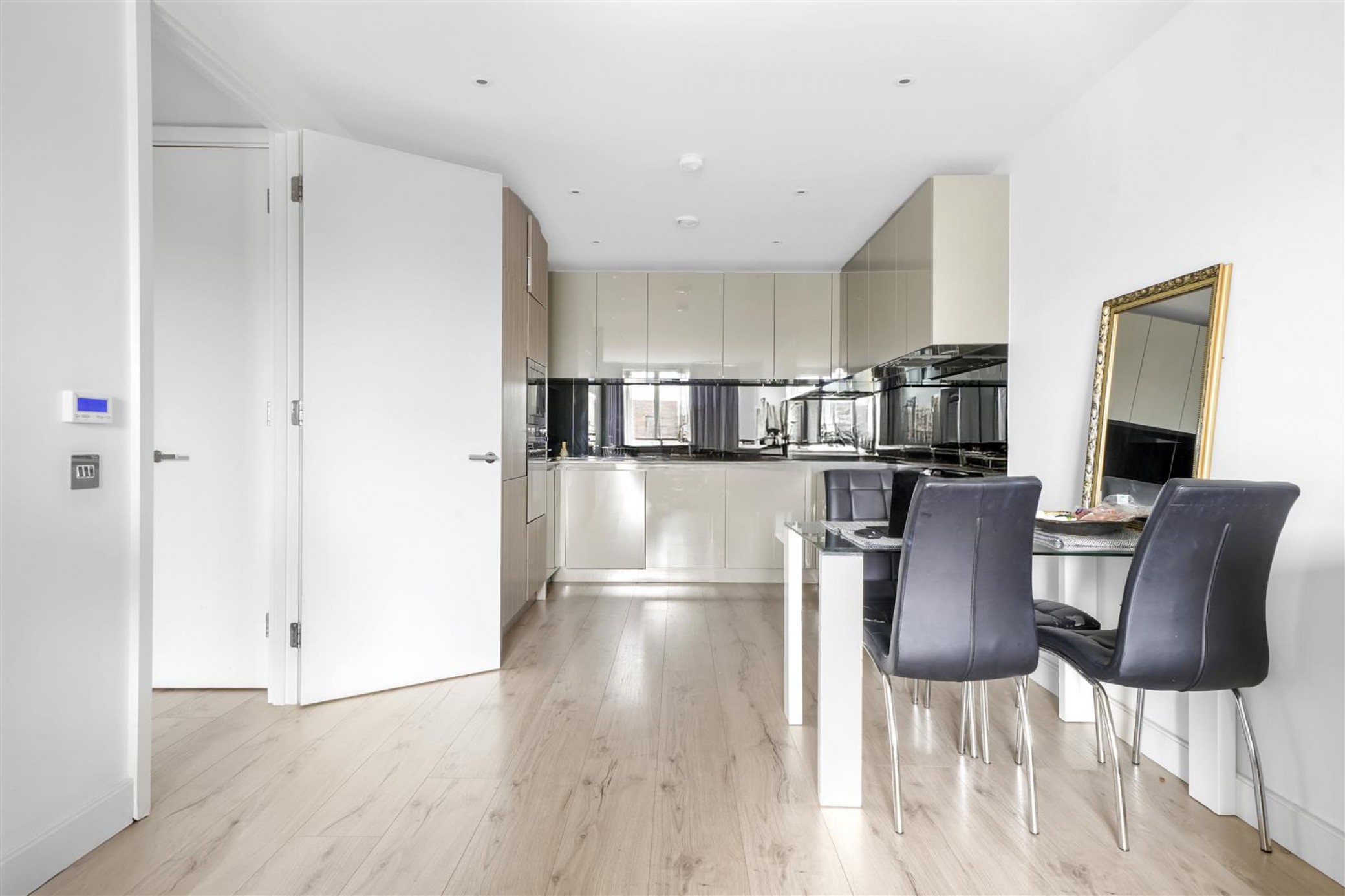Images for Basset Court, Smithfield Square, Hornsey EAID:philipalexanderapi BID:1