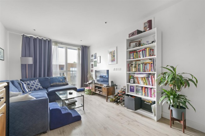 Images for Basset Court, Smithfield Square, Hornsey EAID:philipalexanderapi BID:1