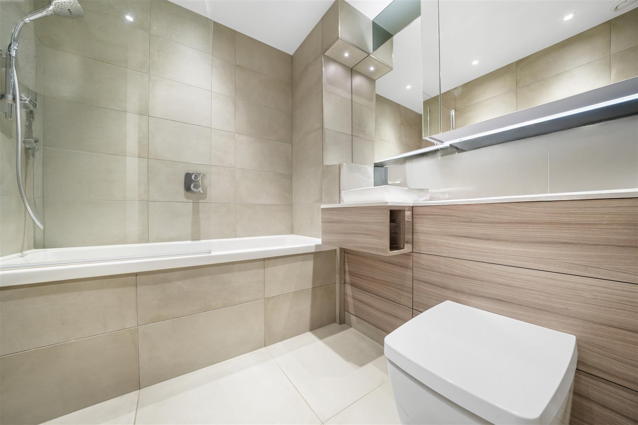 Images for Basset Court, Smithfield Square, Hornsey EAID:philipalexanderapi BID:1