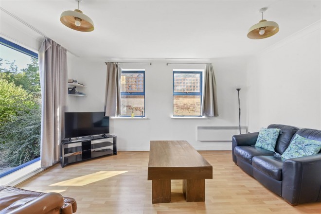 Images for Tottenham Lane, Crouch End, N8 EAID:philipalexanderapi BID:1