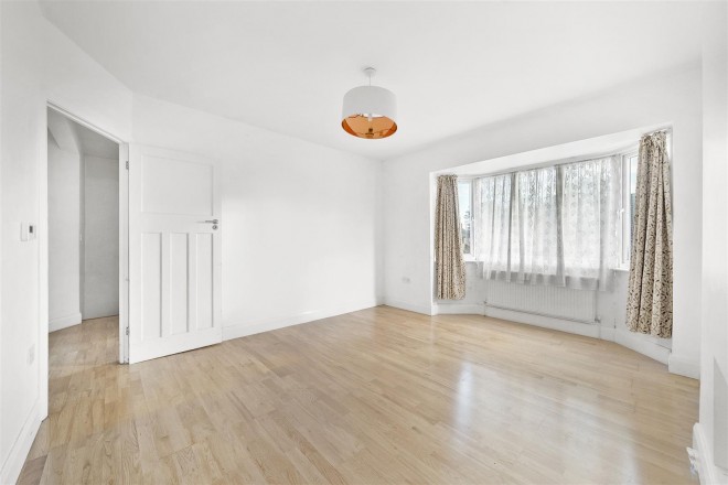 Images for St Marks Close, Barnet, EN5 EAID:philipalexanderapi BID:1