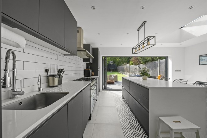 Images for Oakwood Avenue, Southgate, N14 EAID:philipalexanderapi BID:1