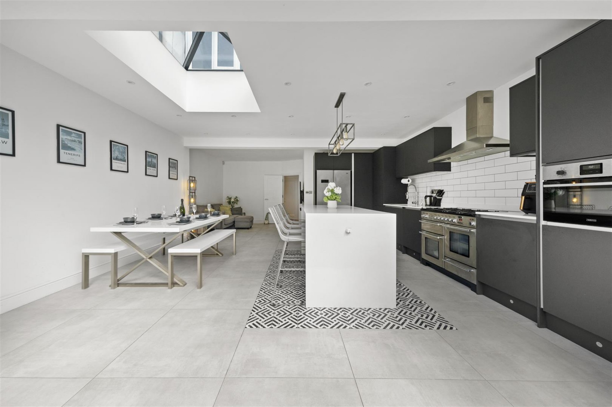 Images for Oakwood Avenue, Southgate, N14 EAID:philipalexanderapi BID:1