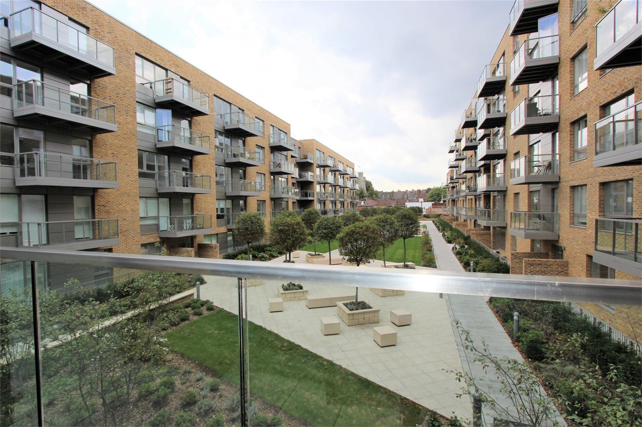 Images for Lang Court, Smithfield Square, Hornsey, N8 EAID:philipalexanderapi BID:1