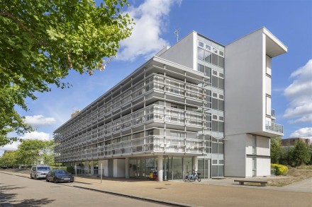 Fyfe House, New River Village, Hornsey, N8