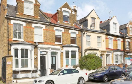 Brighton Road, Stoke Newington, N16