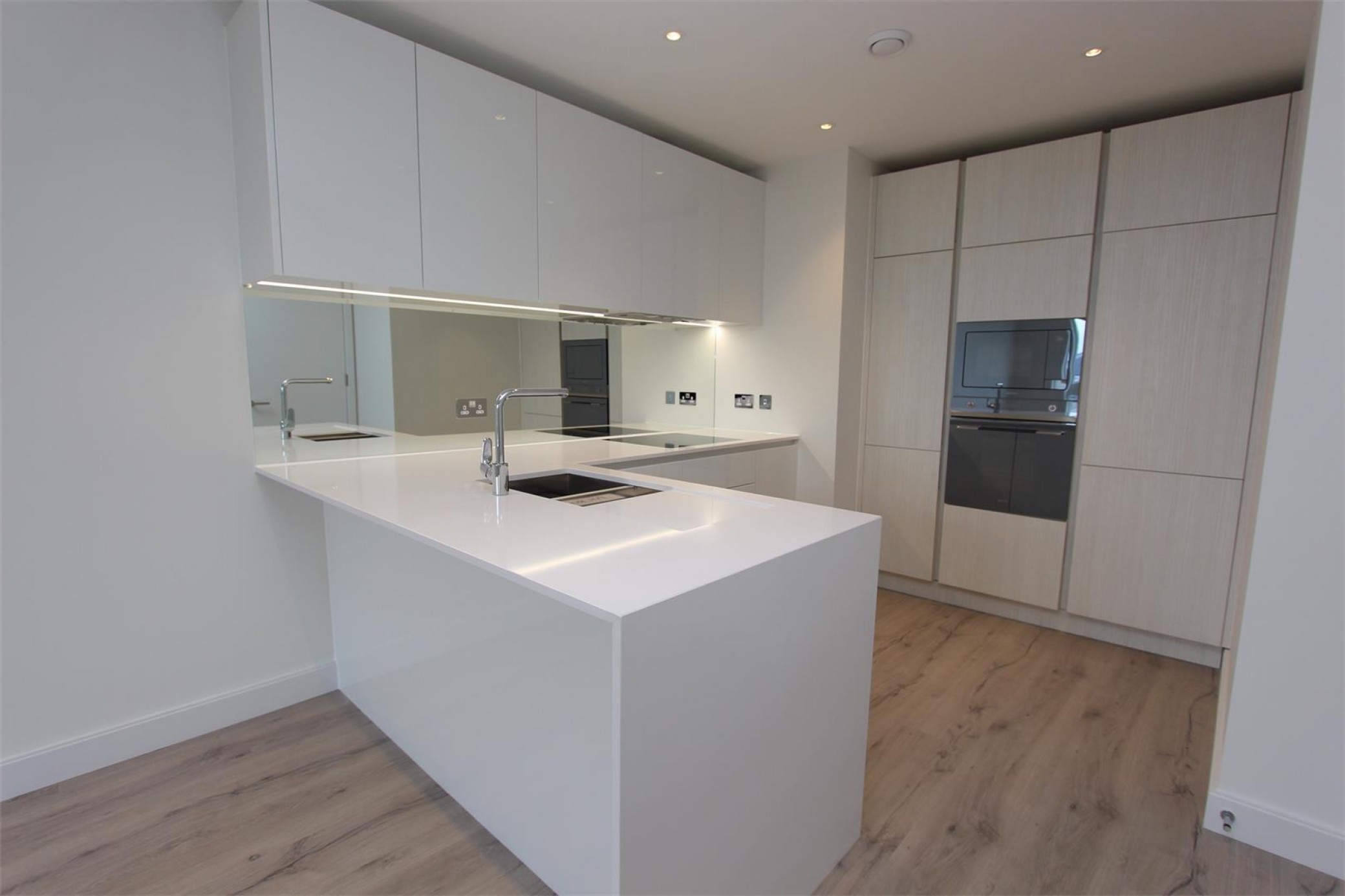 Images for Hamlet Court, Smithfield Square, Hornsey, N8 EAID:philipalexanderapi BID:1