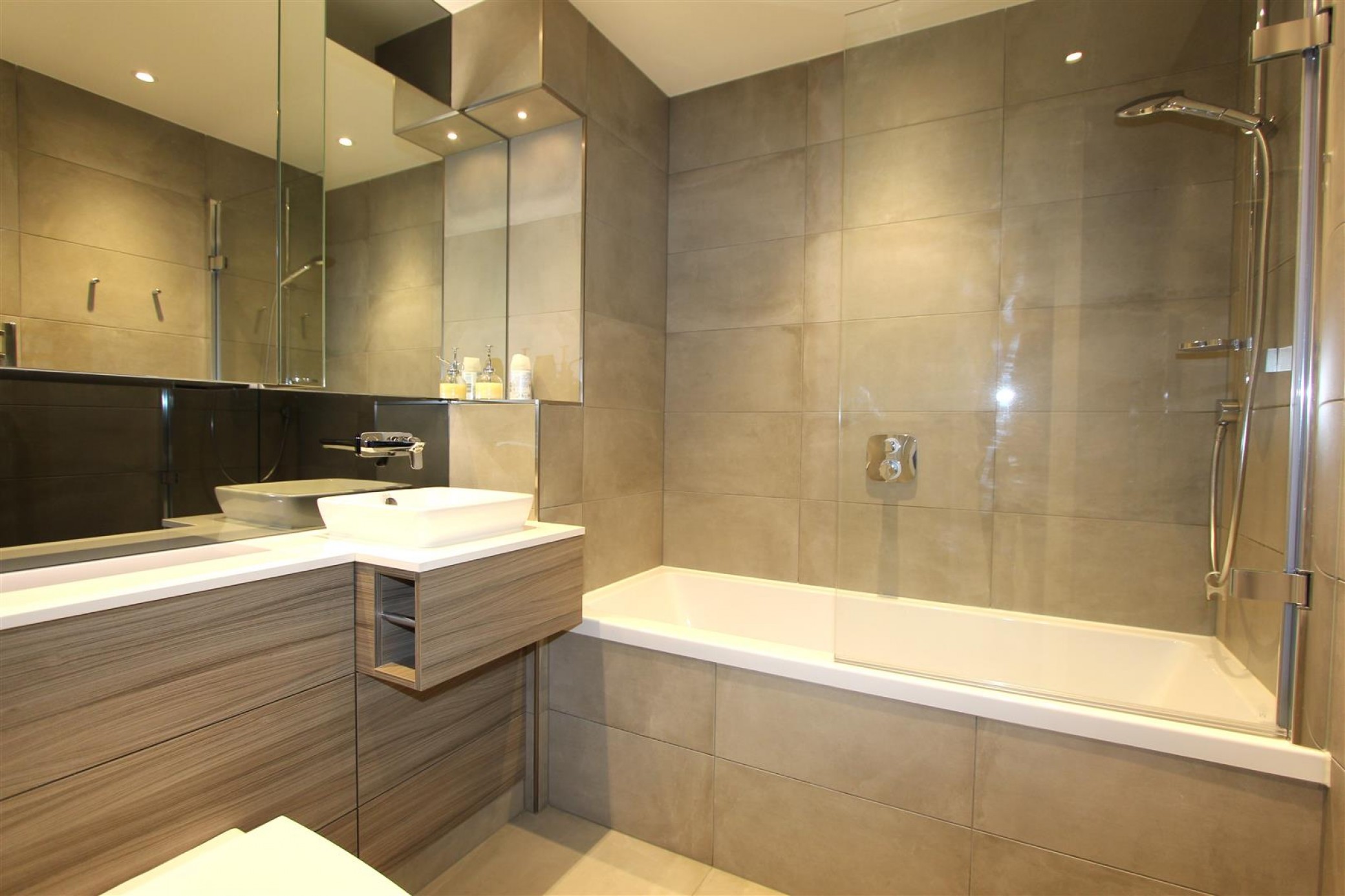 Images for Basset Court, Smithfield Square, Hornsey, N8 EAID:philipalexanderapi BID:1