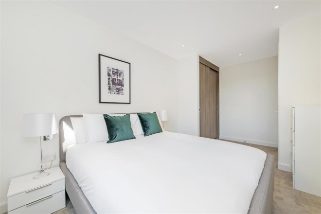 Images for Lang Court, Smithfield Square, Hornsey, N8 EAID:philipalexanderapi BID:1