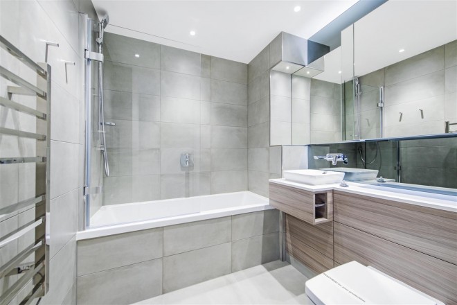 Images for Lang Court, Smithfield Square, Hornsey, N8 EAID:philipalexanderapi BID:1