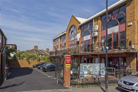 Palace Gates, The Campsbourne, Hornsey, N8