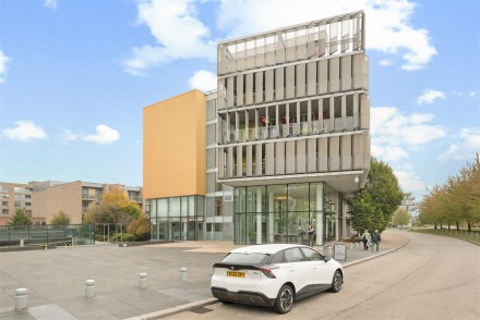 Amazon Apartments, New River Village, Hornsey, N8