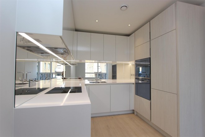 Images for Lang Court, Smithfield Square, Hornsey, N8 EAID:philipalexanderapi BID:1