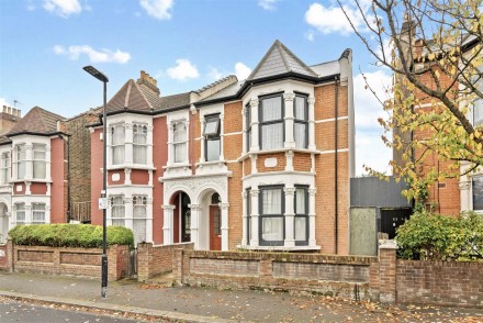 Lausanne Road, Crouch End