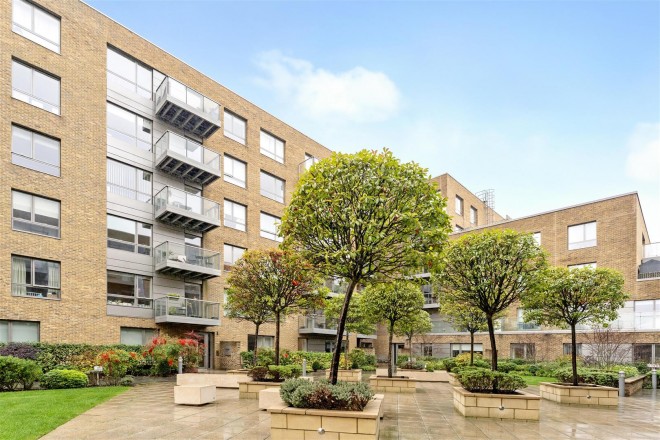 Images for Compass Court, Smithfield Square, Hornsey, N8 EAID:philipalexanderapi BID:1