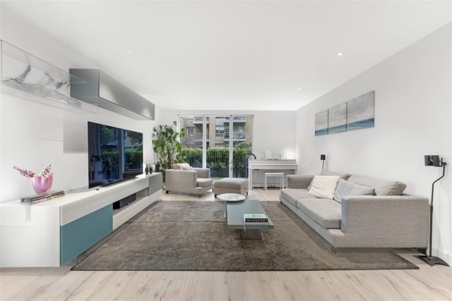 Images for Compass Court, Smithfield Square, Hornsey, N8 EAID:philipalexanderapi BID:1