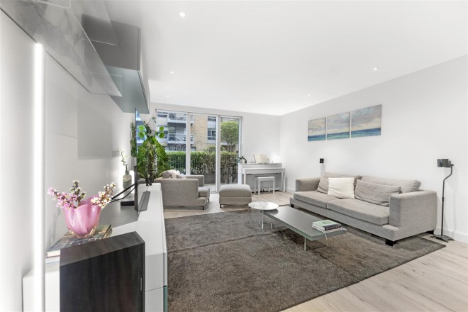 Images for Compass Court, Smithfield Square, Hornsey, N8 EAID:philipalexanderapi BID:1