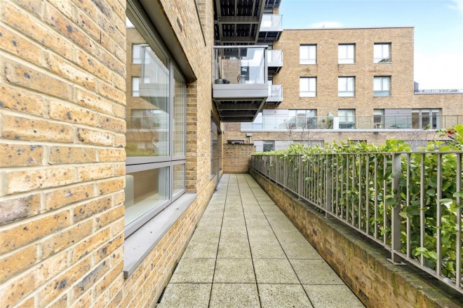 Images for Compass Court, Smithfield Square, Hornsey, N8 EAID:philipalexanderapi BID:1