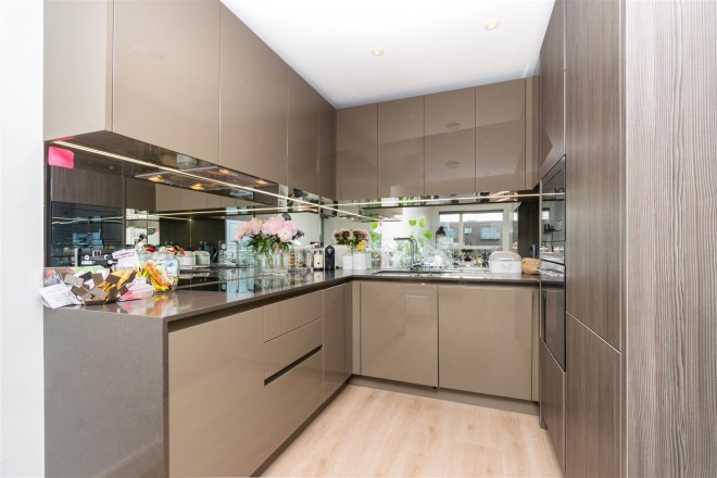 Images for Compass Court, Smithfield Square, Hornsey, N8 EAID:philipalexanderapi BID:1