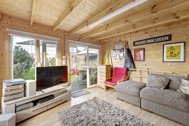 Images for Bevan Road, Cockfosters, EN4 EAID:philipalexanderapi BID:1