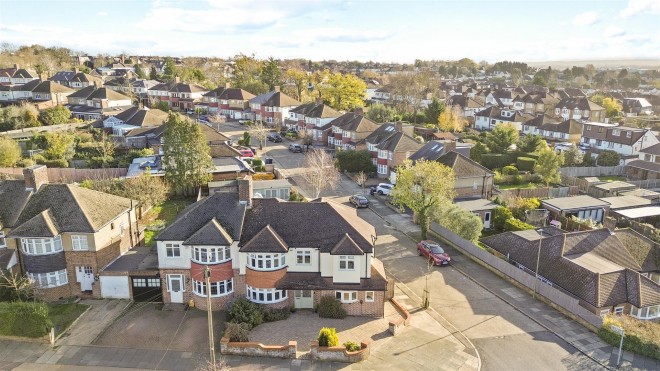 Images for Bevan Road, Cockfosters, EN4 EAID:philipalexanderapi BID:1