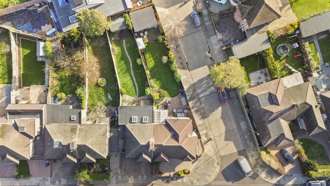 Images for Bevan Road, Cockfosters, EN4 EAID:philipalexanderapi BID:1