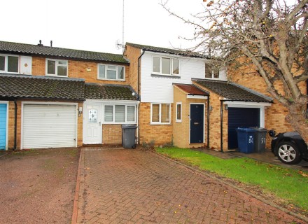 Marshalls Close, New Southgate, N11