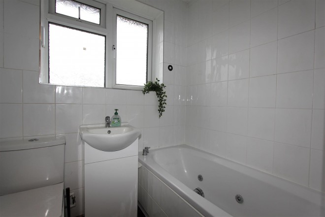 Images for Marshalls Close, New Southgate, N11 EAID:philipalexanderapi BID:1