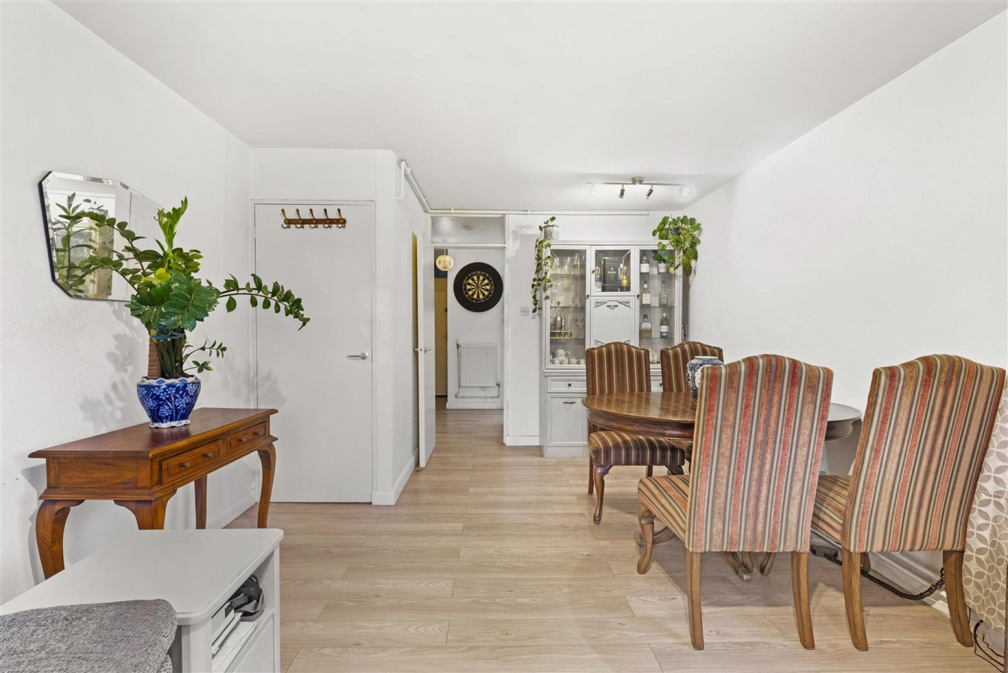 Images for Stuart Crescent, Wood Green EAID:philipalexanderapi BID:1