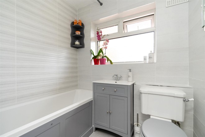 Images for Highview Close, Potters Bar, Hertfordshire, EN6 EAID:philipalexanderapi BID:1