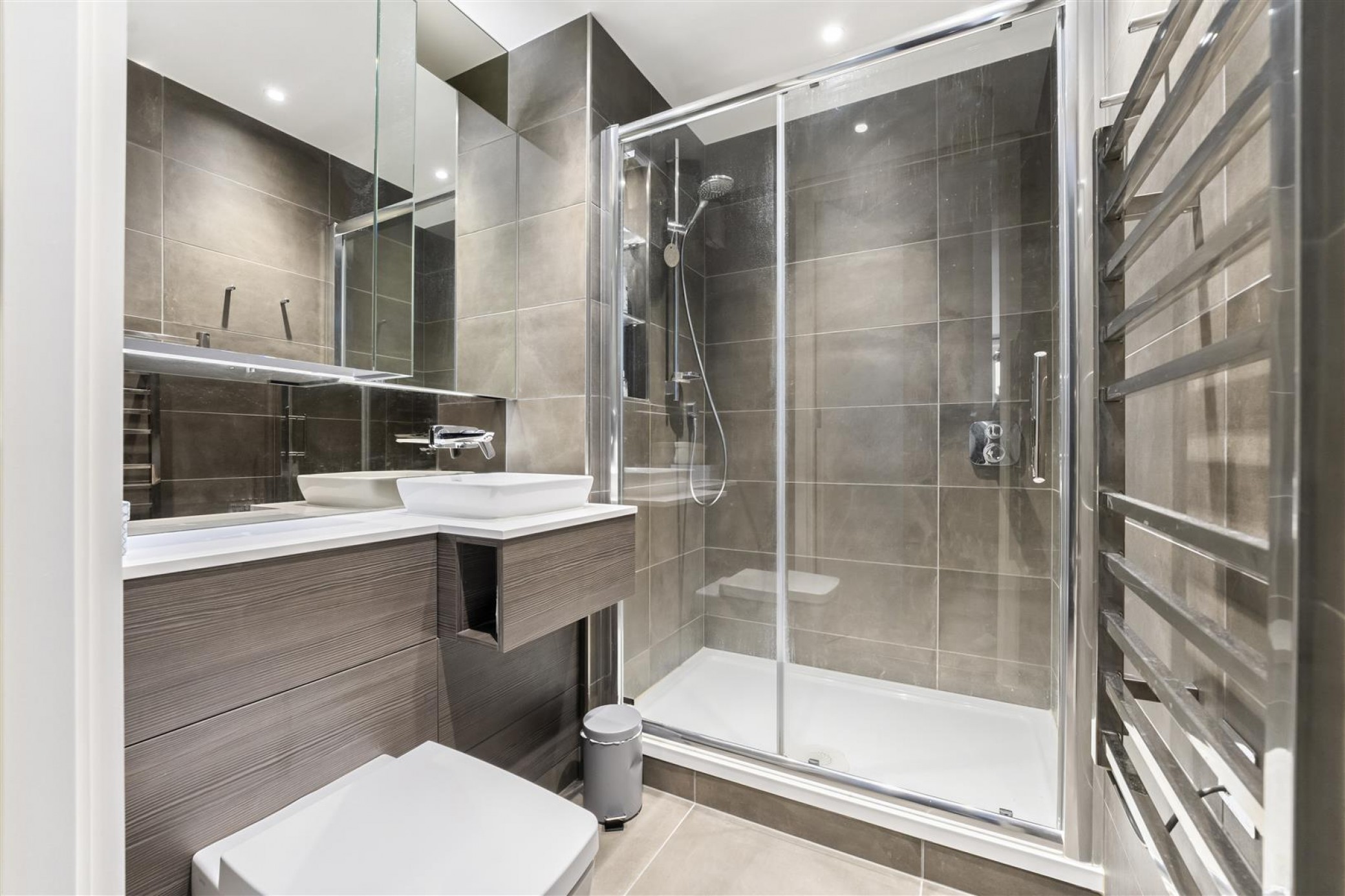 Images for Hamlet Court, Smithfield Square, Hornsey, N8 EAID:philipalexanderapi BID:1