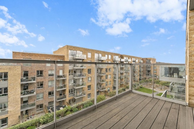 Images for Hamlet Court, Smithfield Square, Hornsey, N8 EAID:philipalexanderapi BID:1