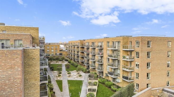 Images for Hamlet Court, Smithfield Square, Hornsey, N8 EAID:philipalexanderapi BID:1