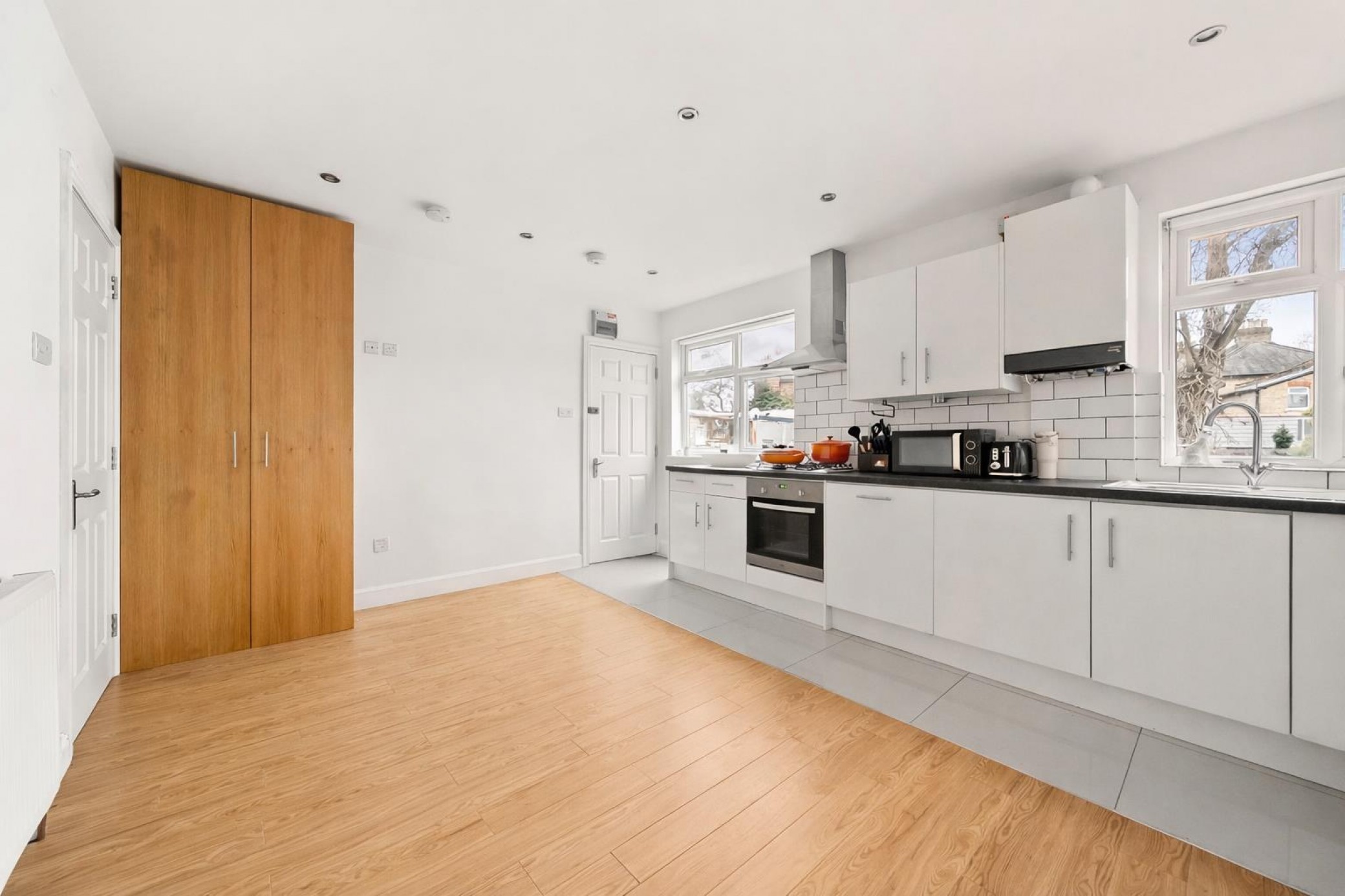 Images for Church Hill Road, East Barnet, EN4 EAID:philipalexanderapi BID:1