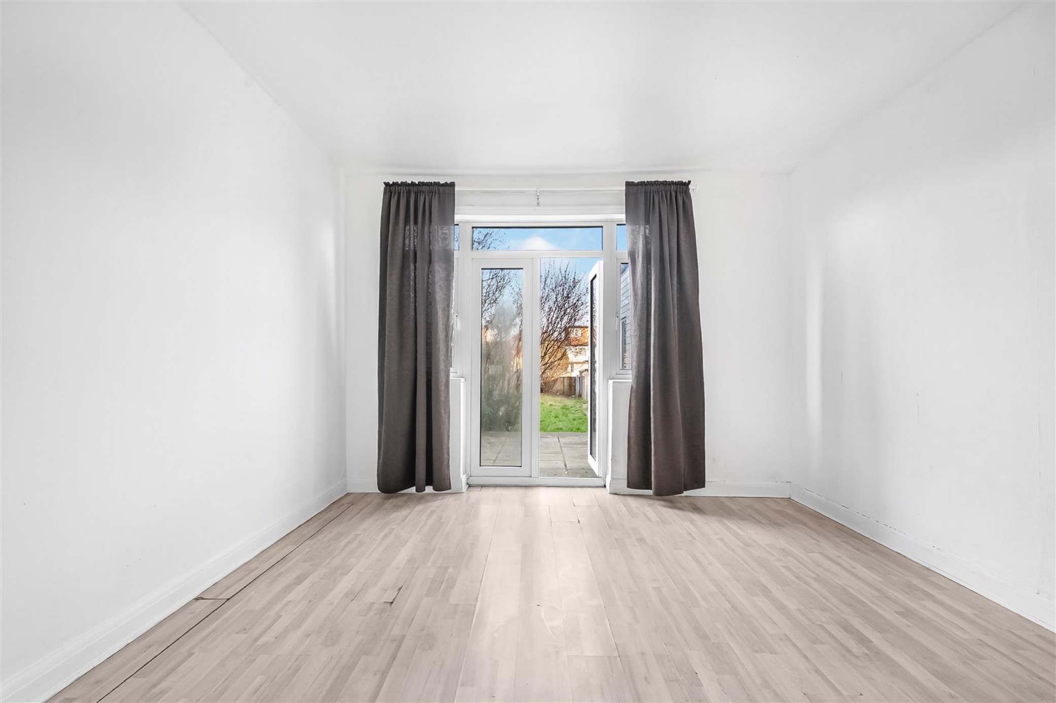 Images for Connaught Gardens, Palmers Green, N13 EAID:philipalexanderapi BID:1