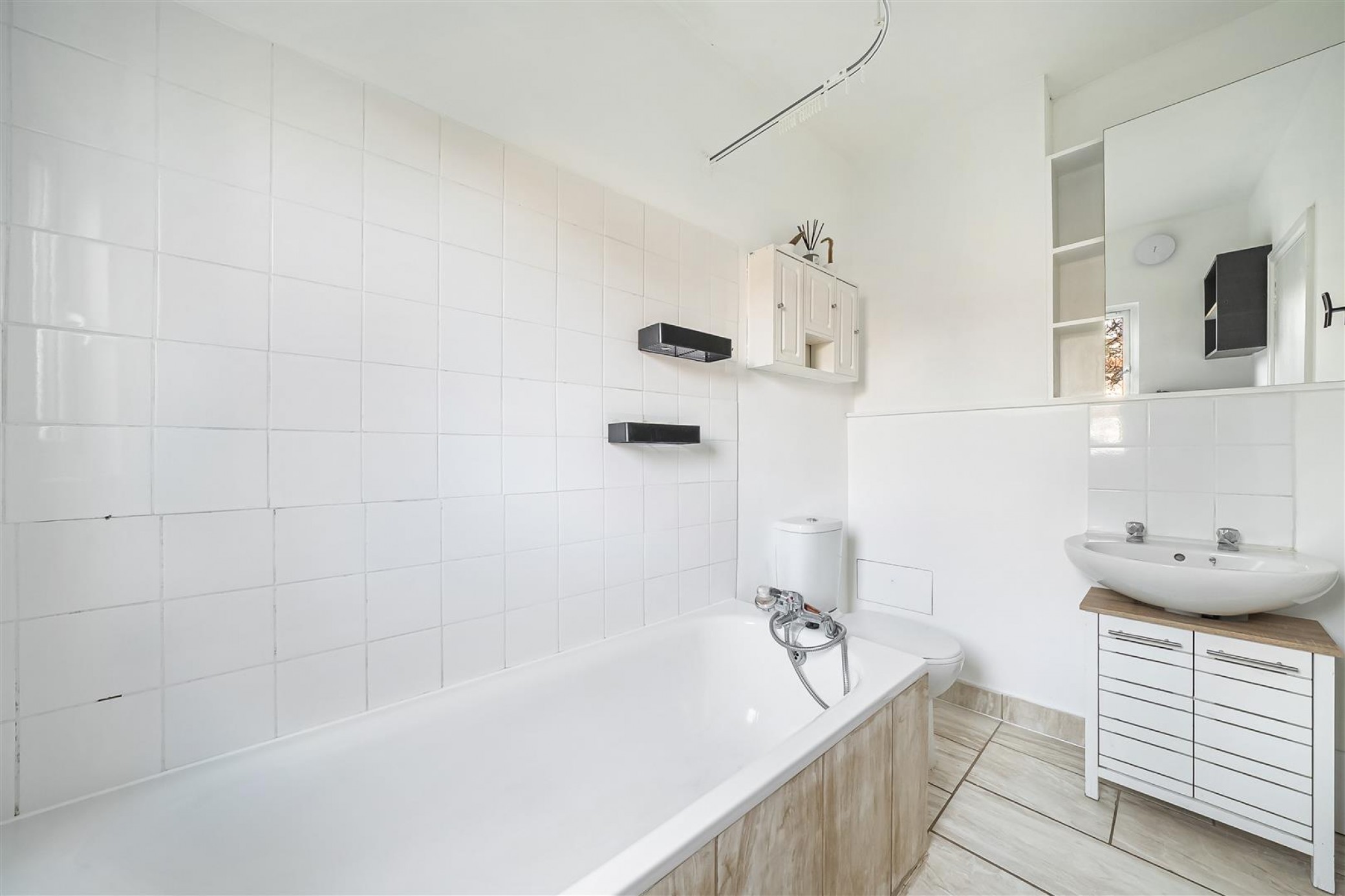 Images for Connaught Gardens, Palmers Green, N13 EAID:philipalexanderapi BID:1