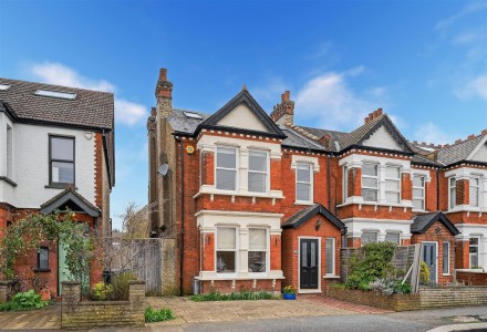 Crescent Road, Barnet, EN4