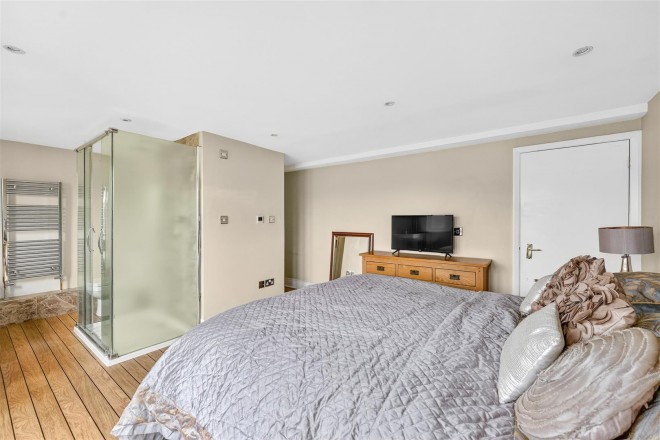 Images for Crescent Road, Barnet, EN4 EAID:philipalexanderapi BID:1